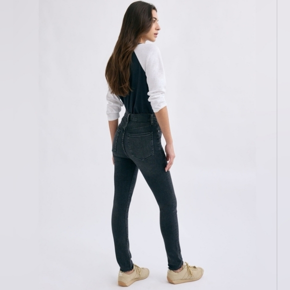 Aritzia Denim Forum THE LOLA High Rise Skinny - Picture 11 of 13